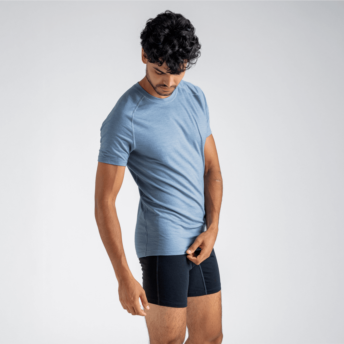 Senti Men's Merino T-shirt — Decadent Red